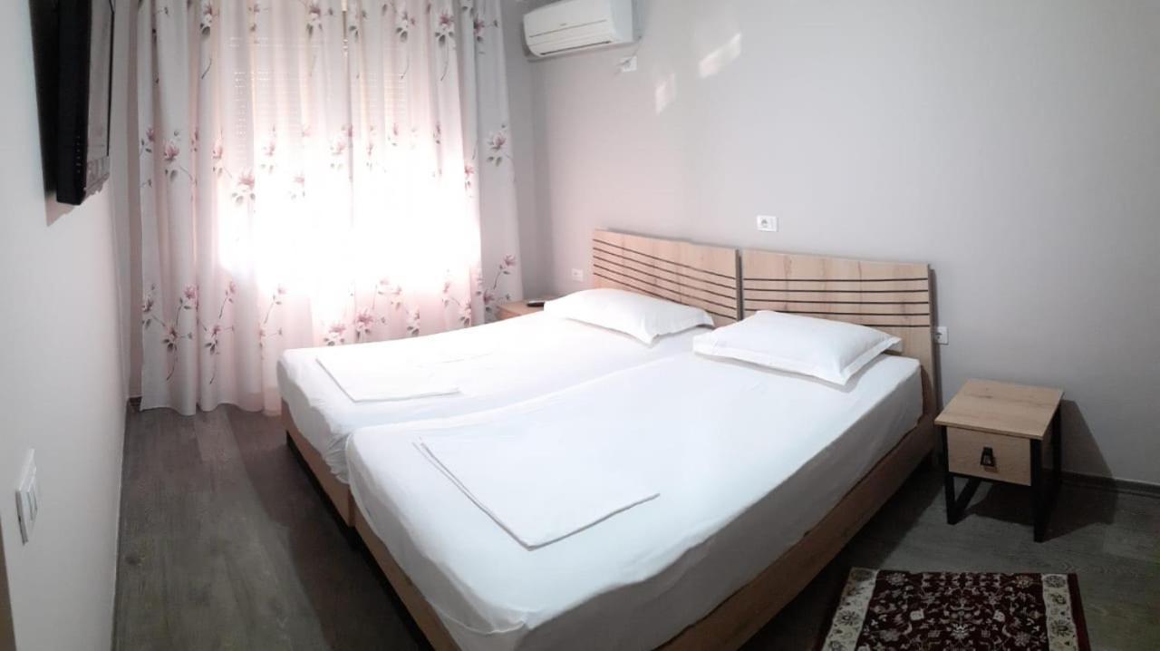 Hotel Permeti Bagian luar foto