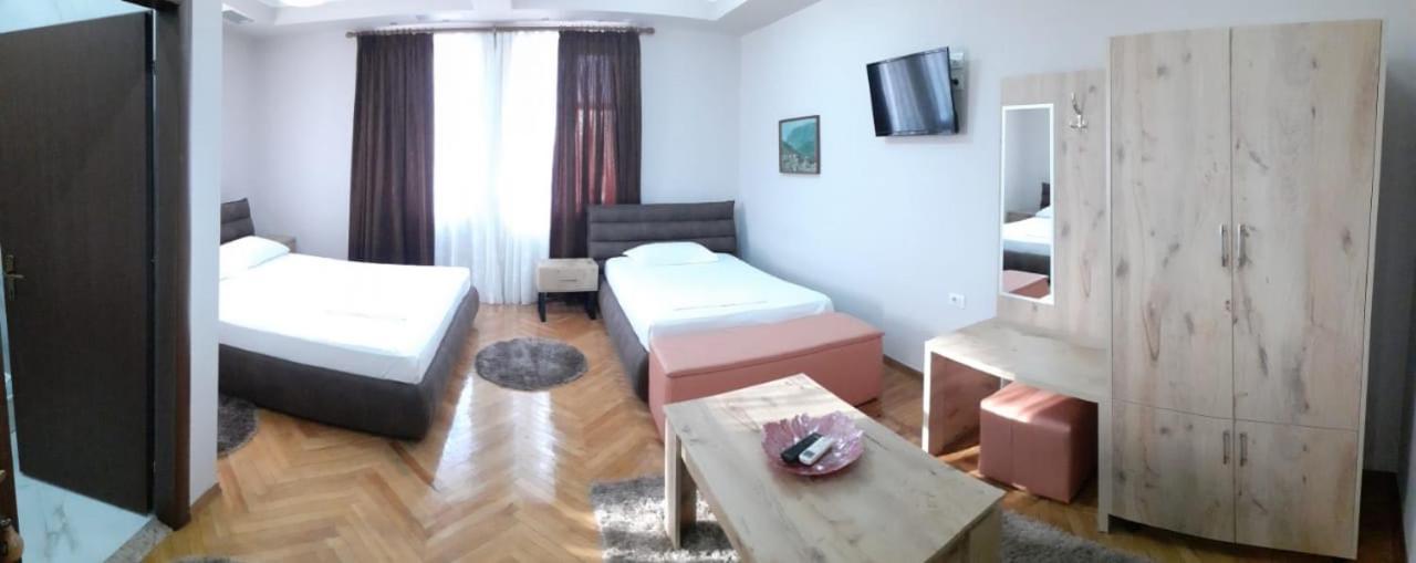 Hotel Permeti Bagian luar foto